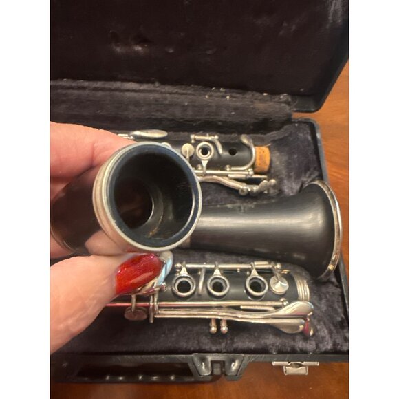 Buffet Crampon & Co. A Paris Vintage Clarinet With Case 2004 - Picture 4 of 9